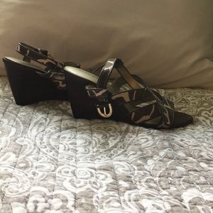 Kelly & Katie Wedge Sandals